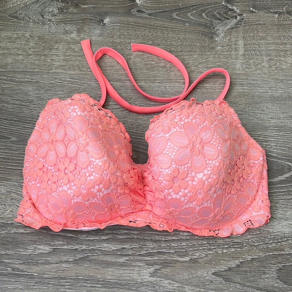 Victoria secret swim top size 36DD